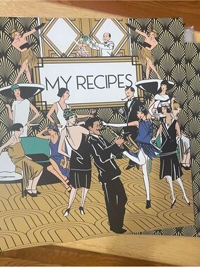 My Recipes Decorative Cookbook Binder in Gold & Black — Hard cover.